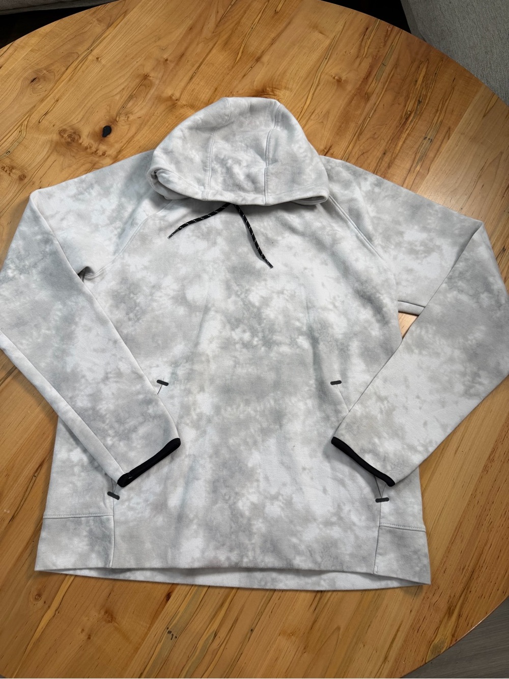 Old Navy Active Dynamic Fleece Gray Tie-Dye Hoodie Size Medium